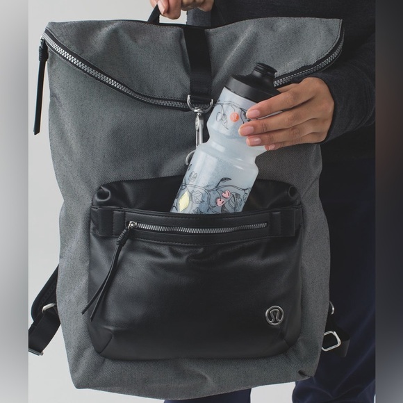 Lululemon Kickin’ It Backpack. Used on a couple trips, then closet stored. - Picture 10 of 10